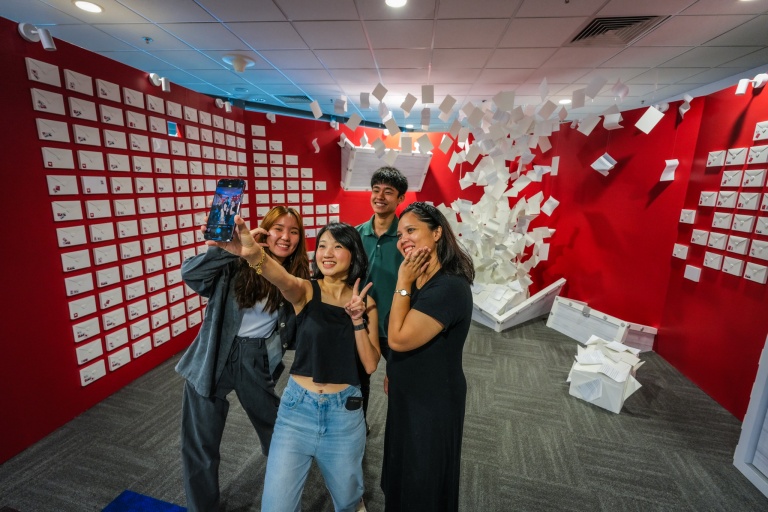 SINGAPORE SPORTS HUB TRANSFORMS BLANK SPACES FOR THE COMMUNITY TO SHAKE IT OFF IN STYLE